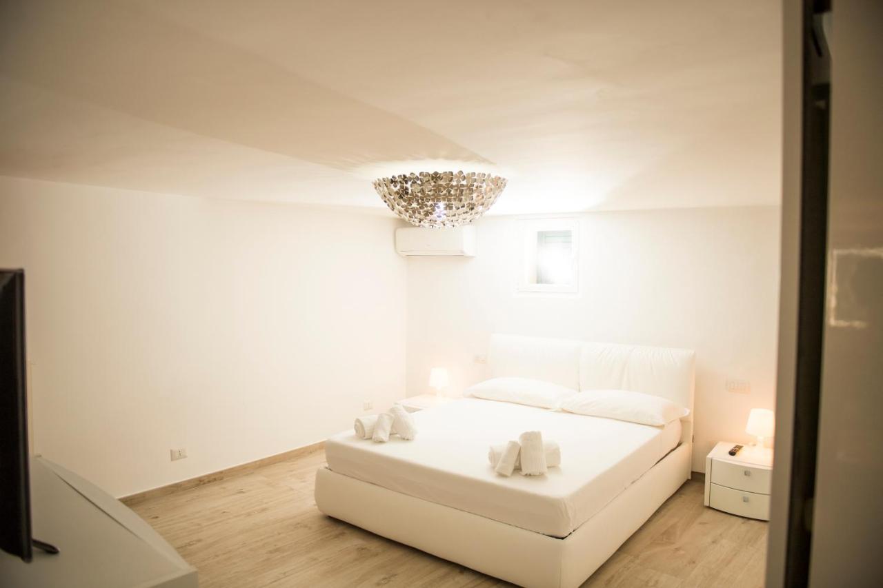 Palazzo Absolem Luxury Apartment Monopoli Exterior foto